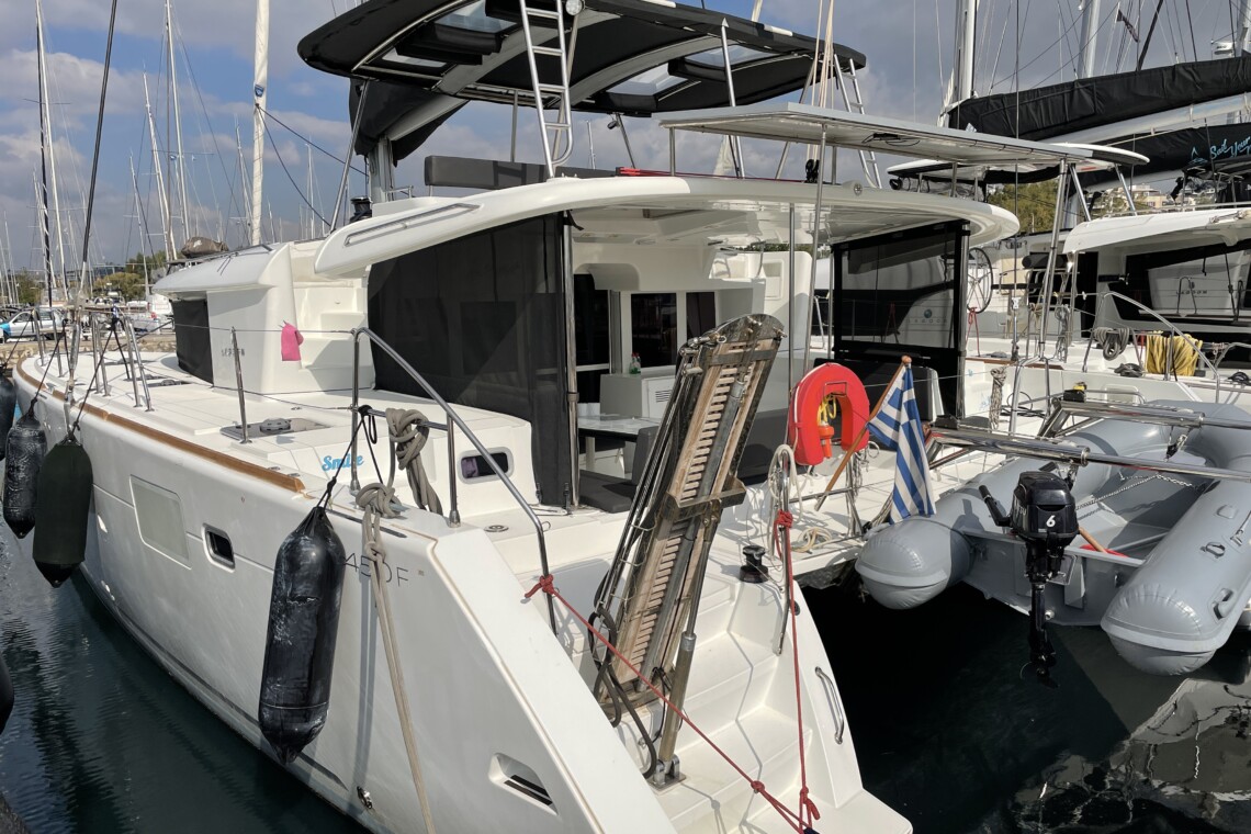 Helpful Information Lagoon 450F