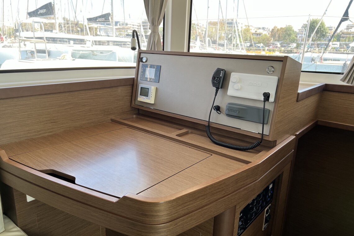 Helpful Information Lagoon 42 13 Lagoon 42 - Sea Hawk - Sail Your Myth