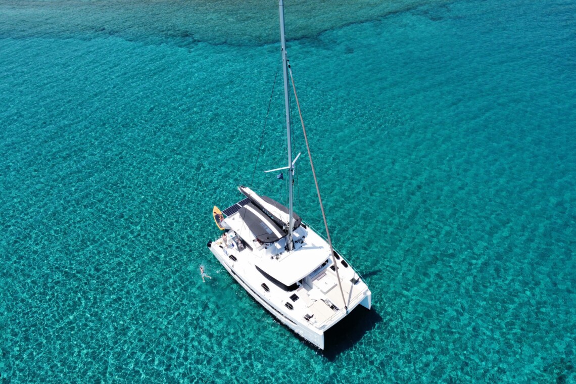 Helpful Information Lagoon 42 3 Lagoon 42 - Sea Hawk - Sail Your Myth