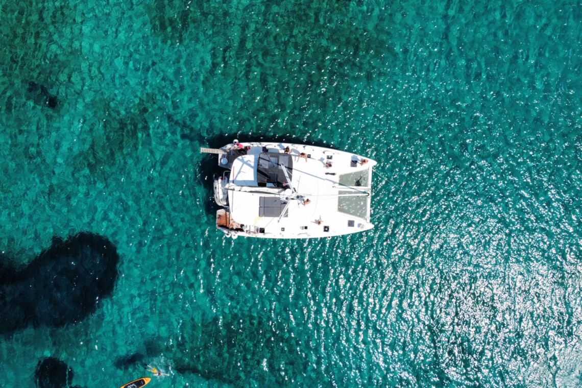 Helpful Information Lagoon 42 2 Lagoon 42 - Sea Hawk - Sail Your Myth